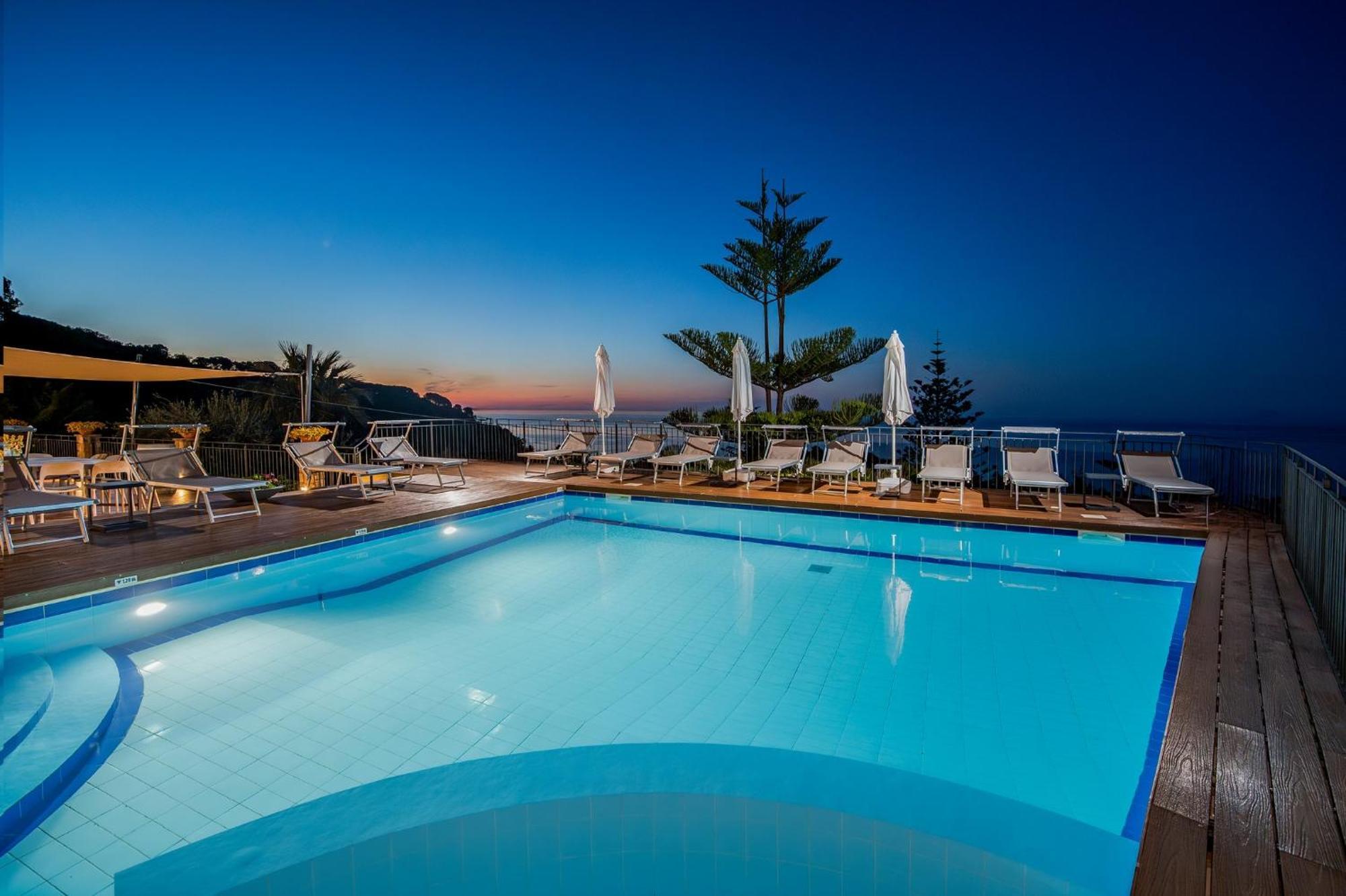 Villa Provenza 12&4, Emma Villas Cefalù Exterior foto